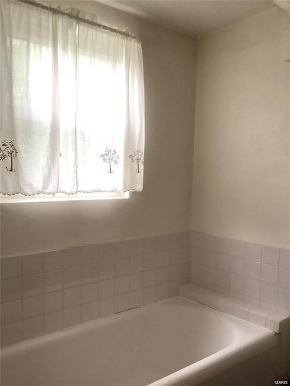 9754 Old Lincoln Trail