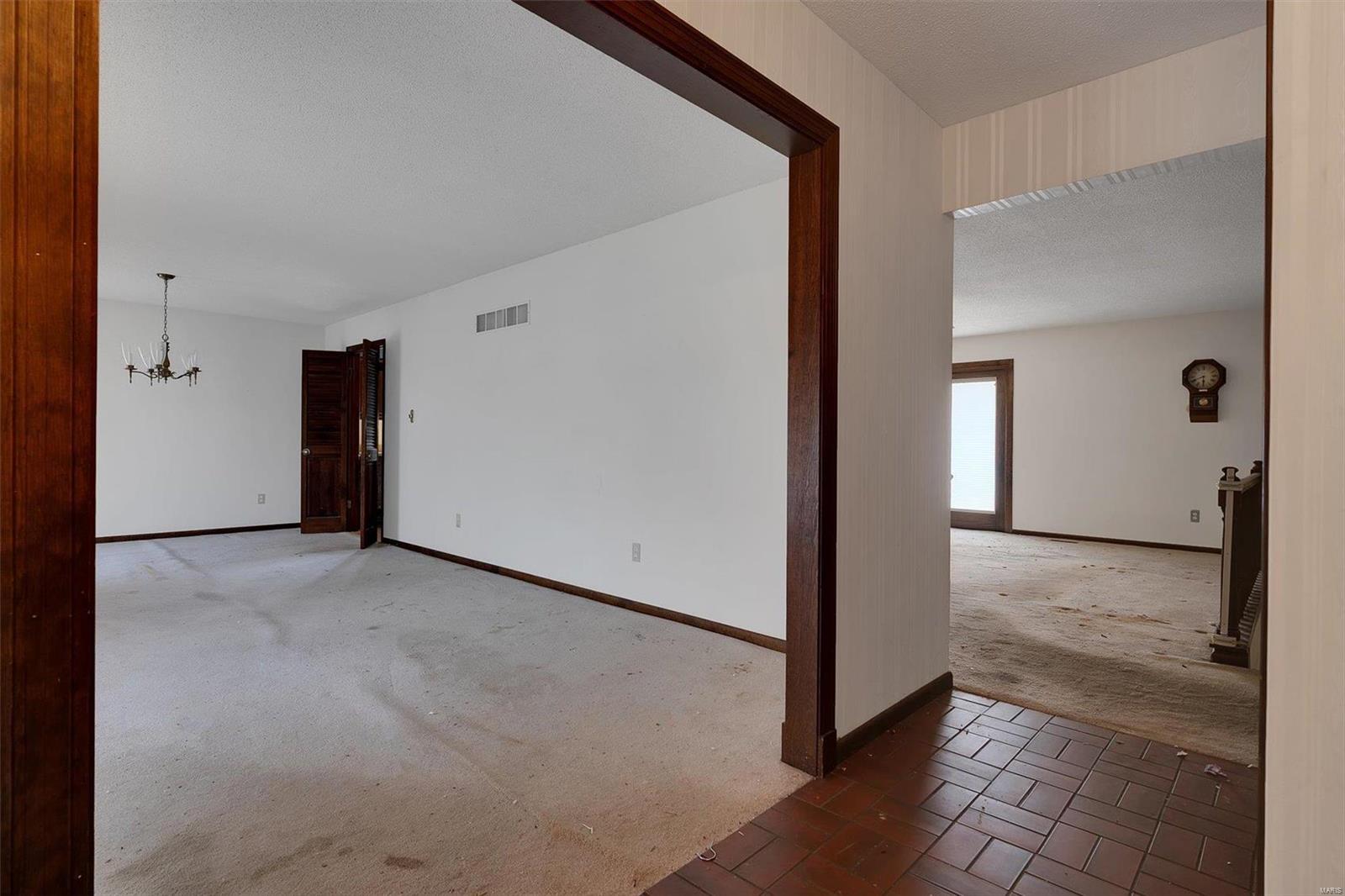 9775 Birch Manor Court