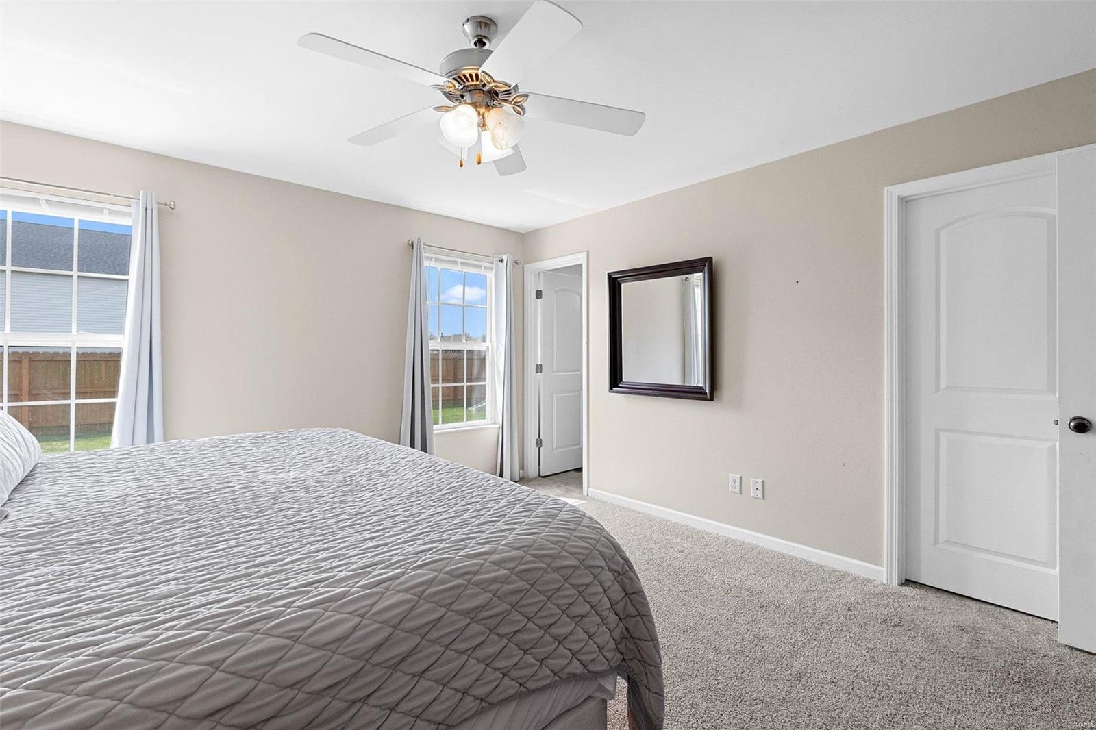 5538 S Woods Manor Drive