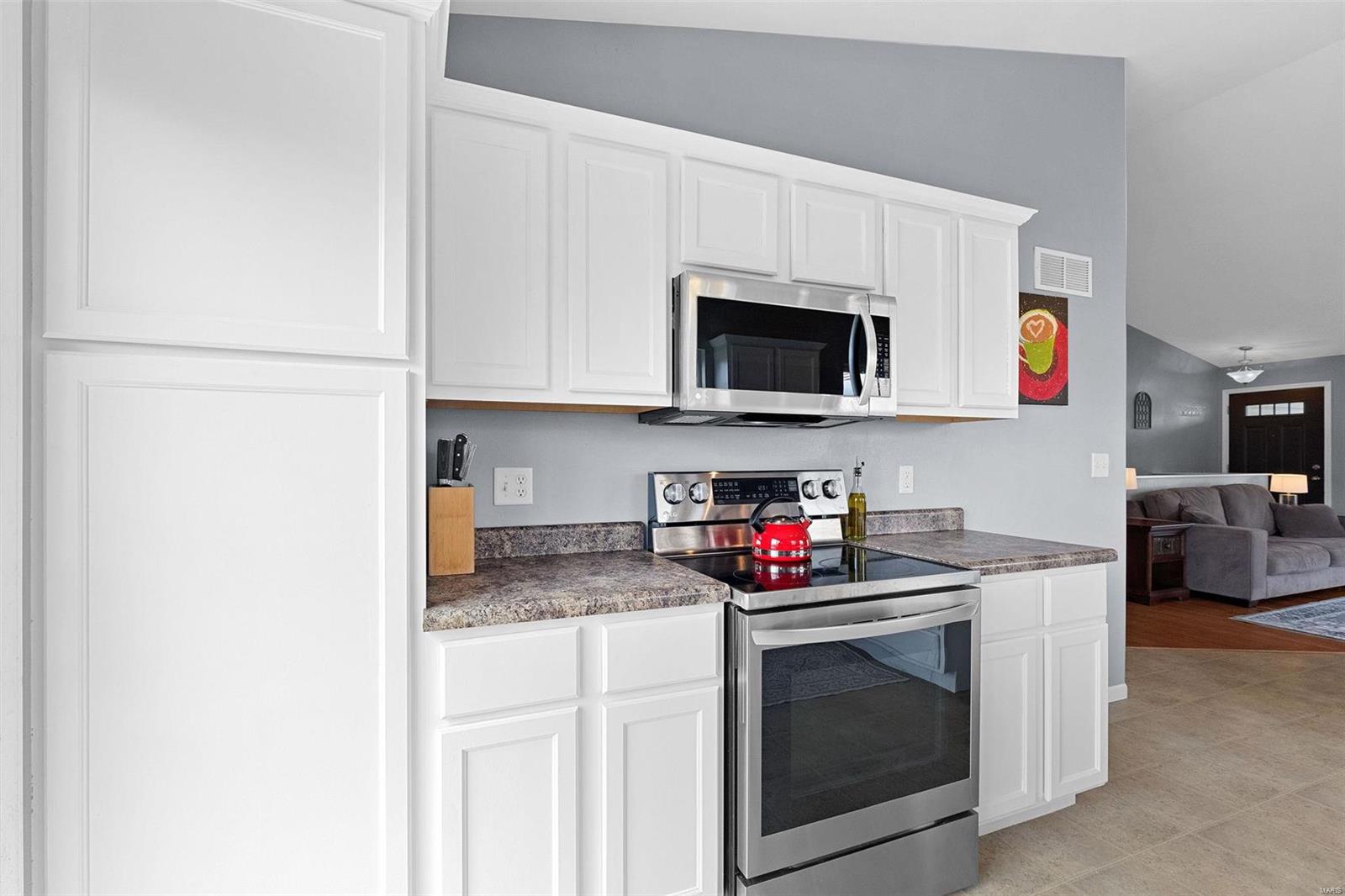 5538 S Woods Manor Drive