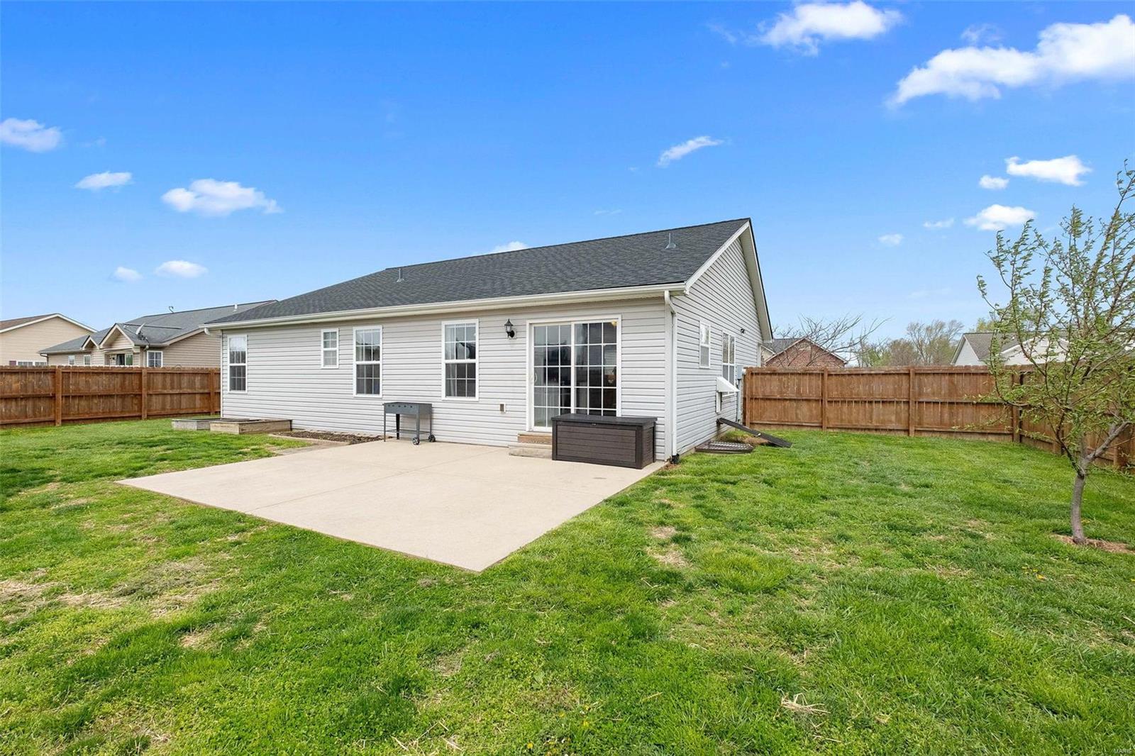 5538 S Woods Manor Drive