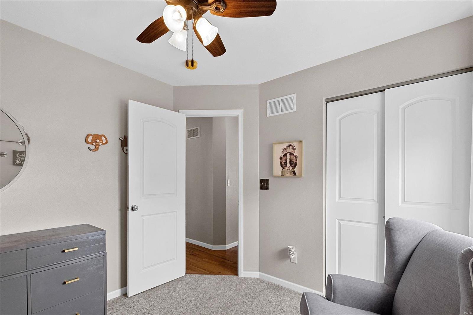 5538 S Woods Manor Drive