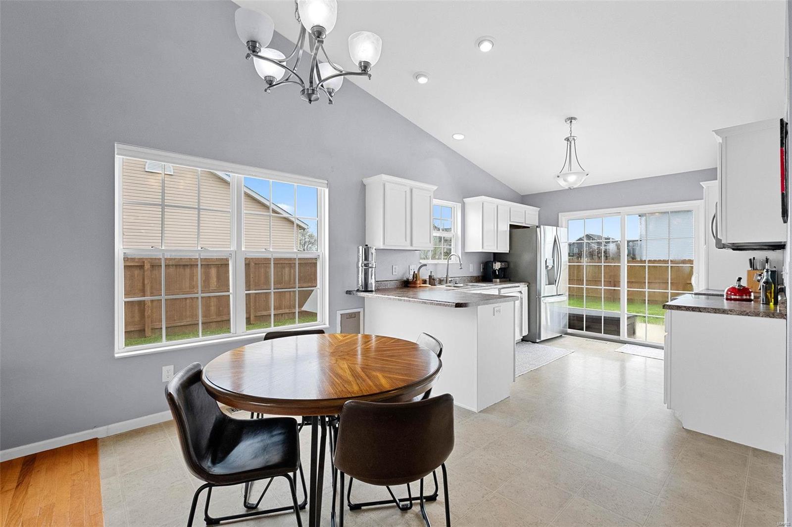 5538 S Woods Manor Drive