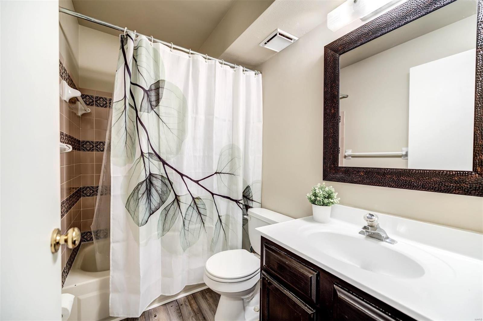 5121 Hollow Wood Court Unit: B