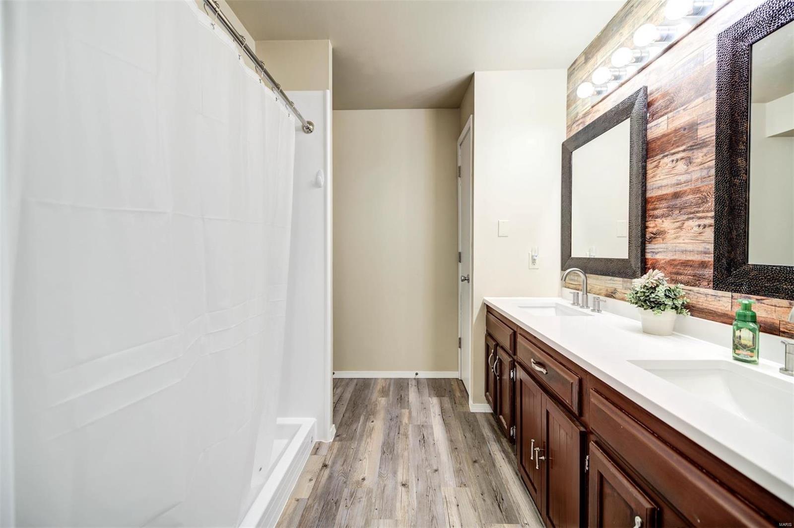 5121 Hollow Wood Court Unit: B