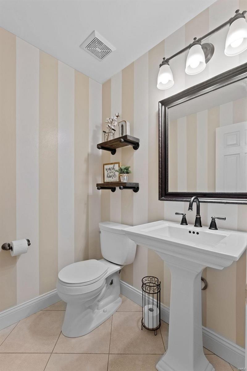 3013 Crimson Oaks Drive