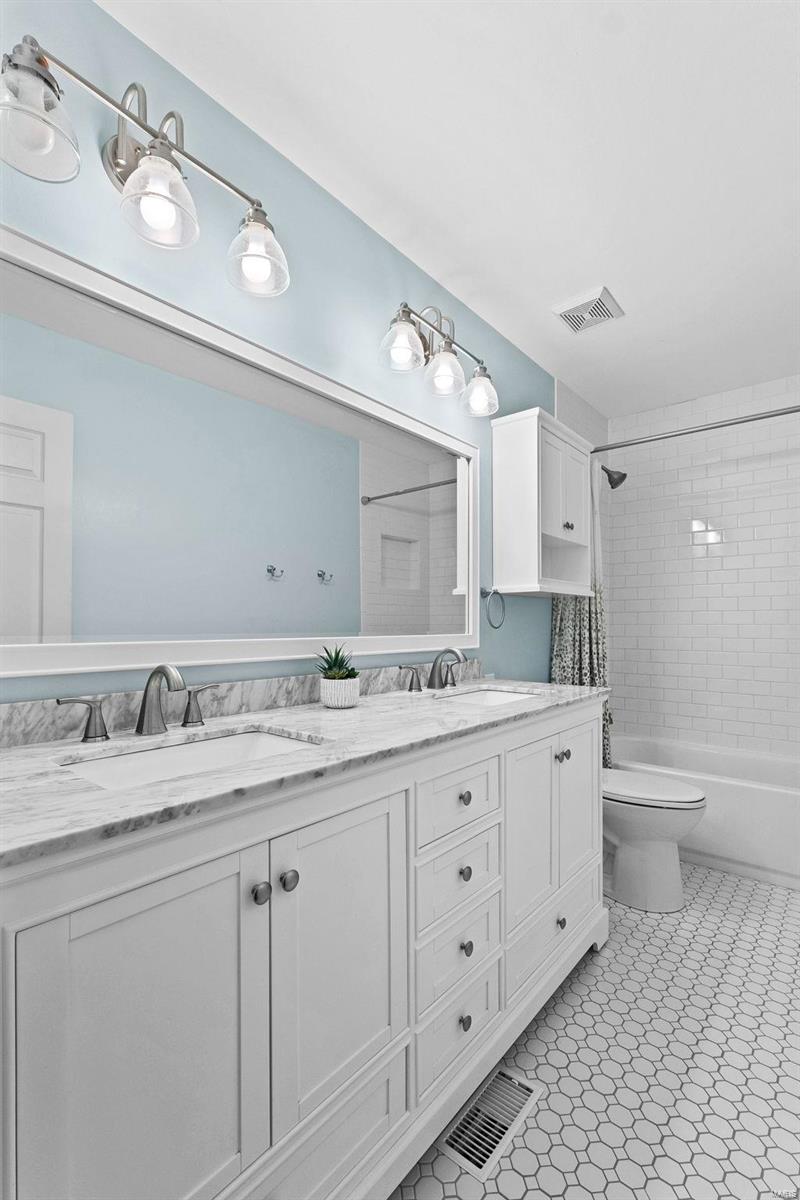 3013 Crimson Oaks Drive