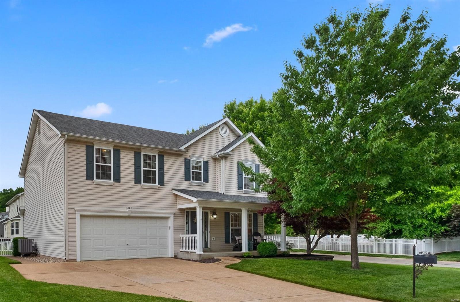 3013 Crimson Oaks Drive