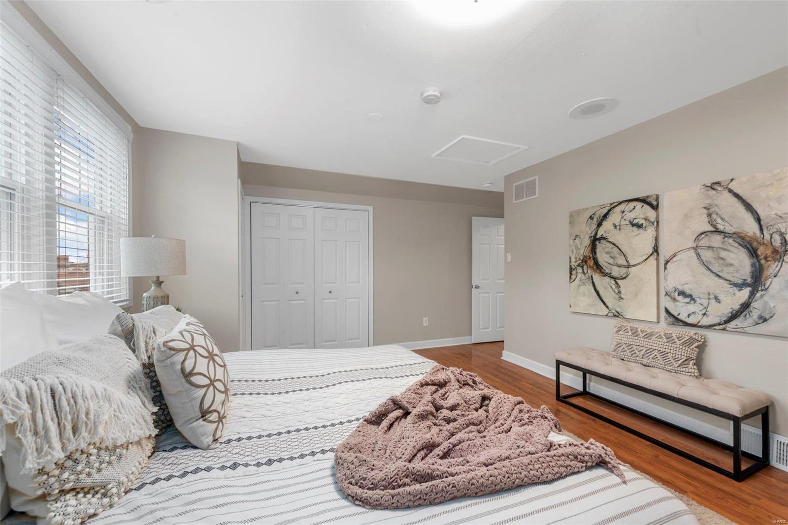 7431 Lohmeyer Avenue