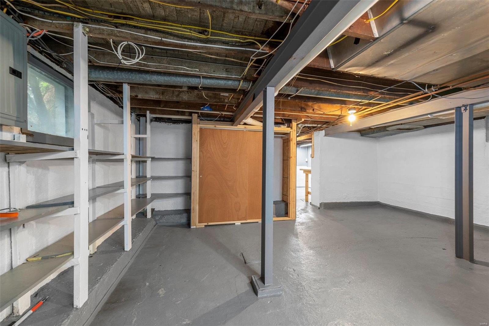 7431 Lohmeyer Avenue