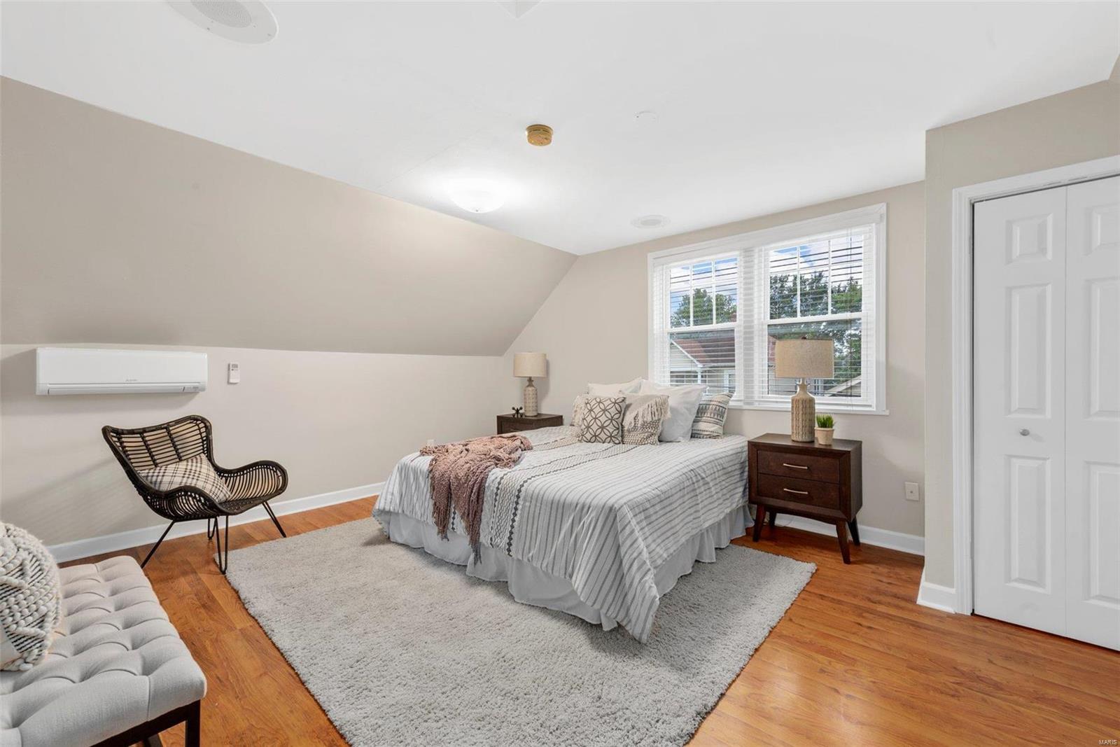 7431 Lohmeyer Avenue