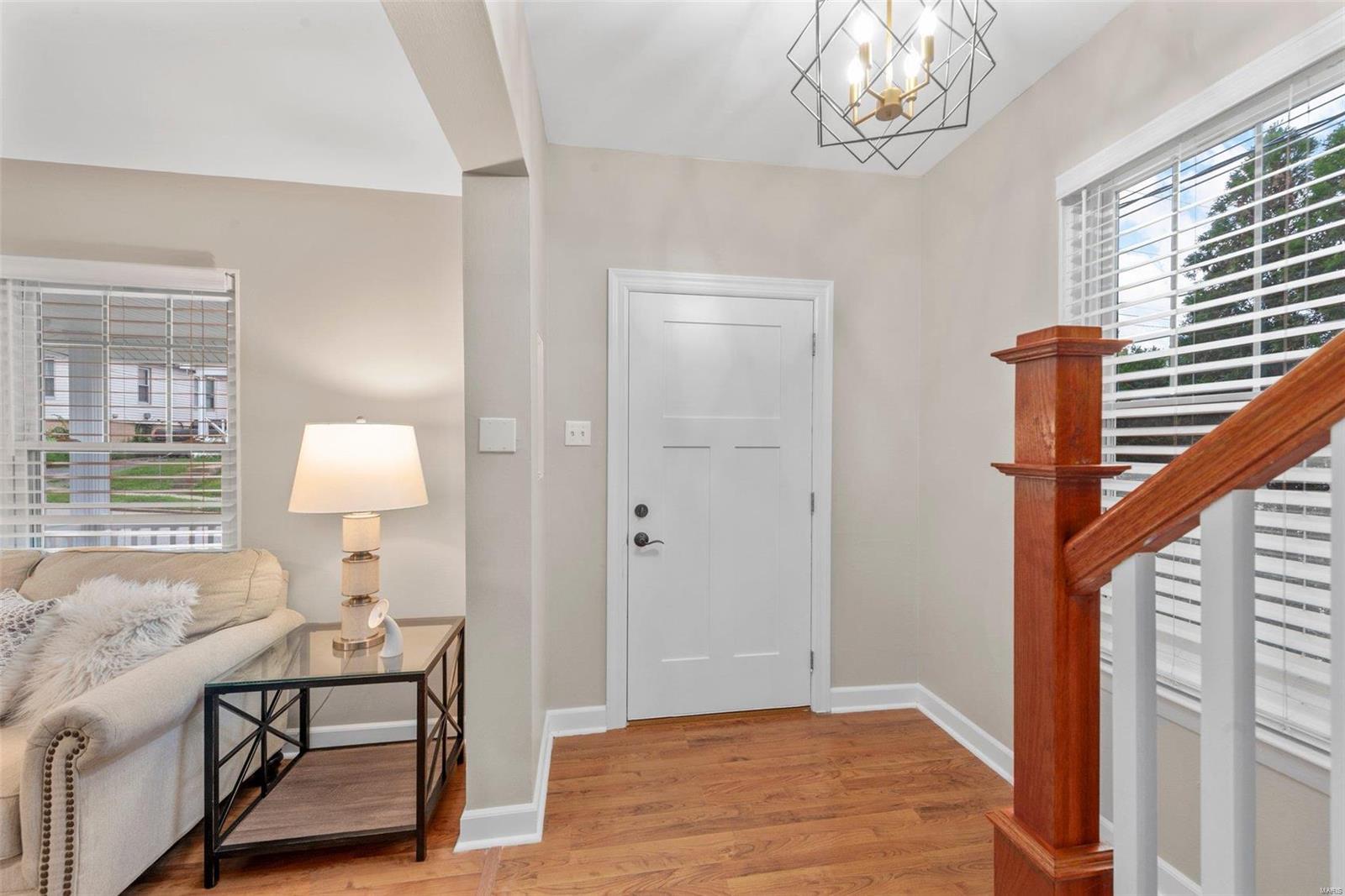 7431 Lohmeyer Avenue