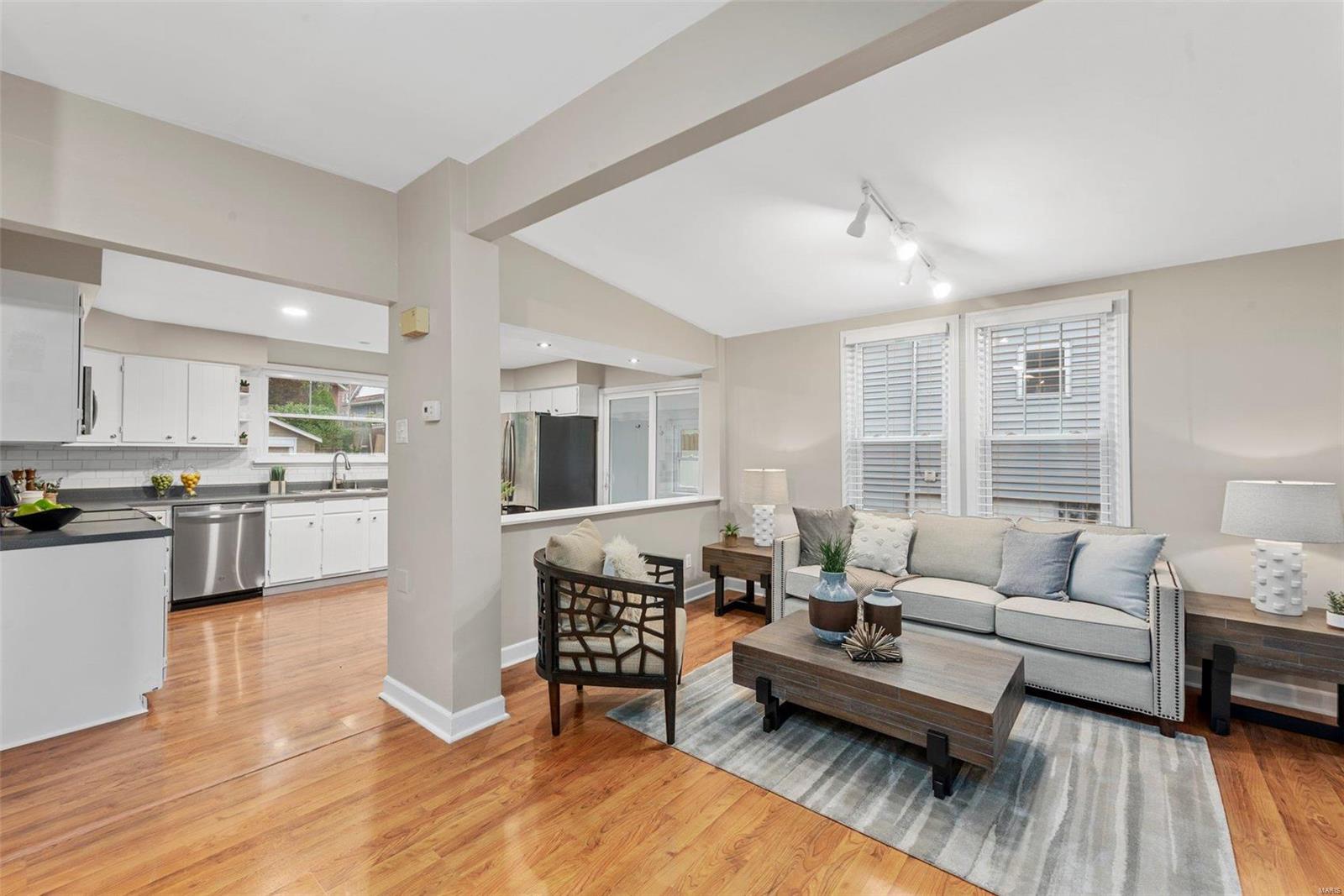 7431 Lohmeyer Avenue