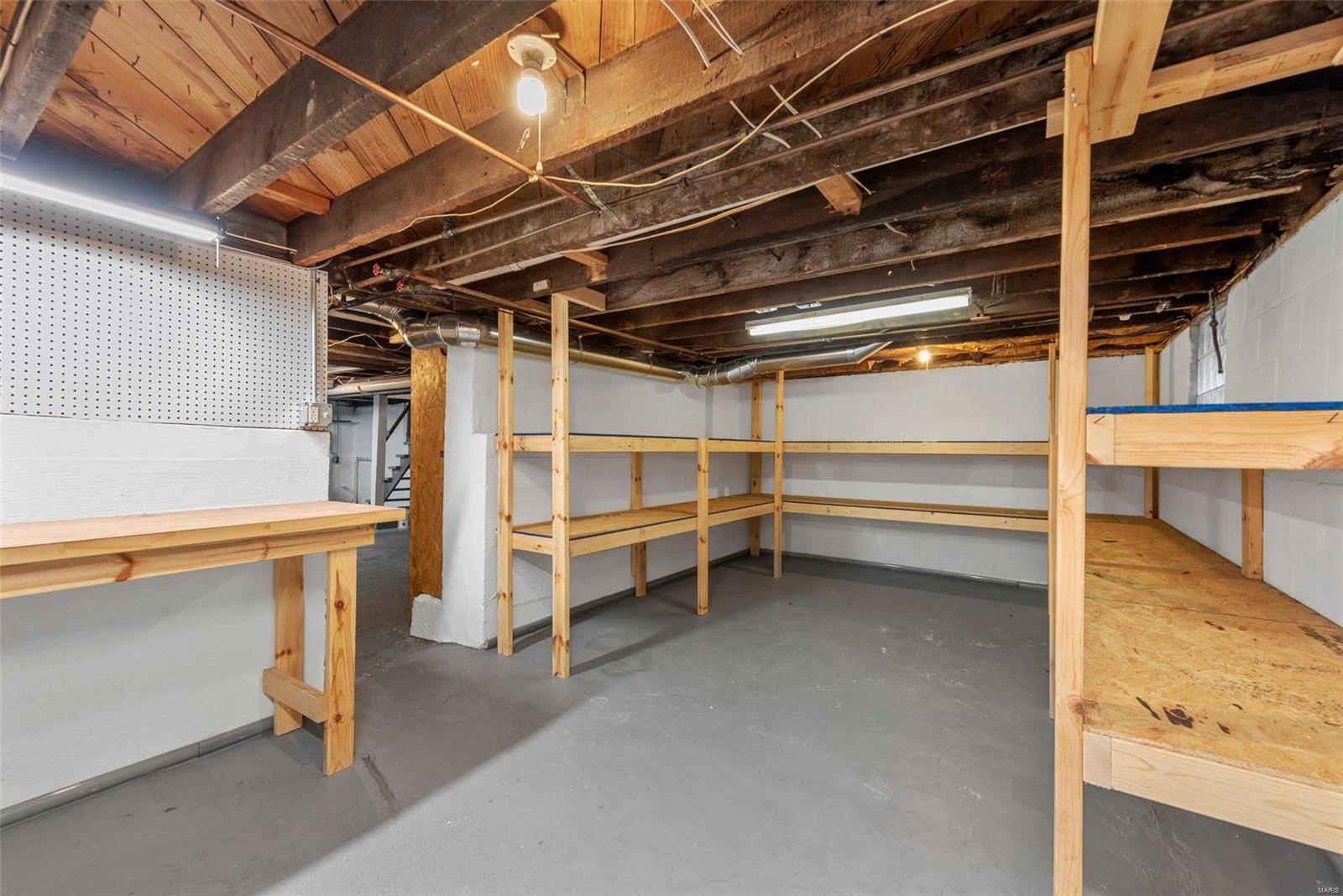 7431 Lohmeyer Avenue