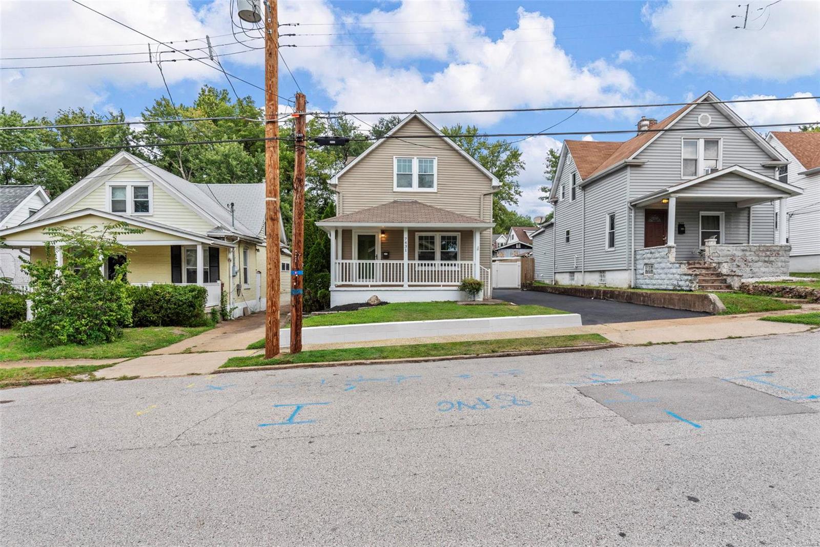 7431 Lohmeyer Avenue