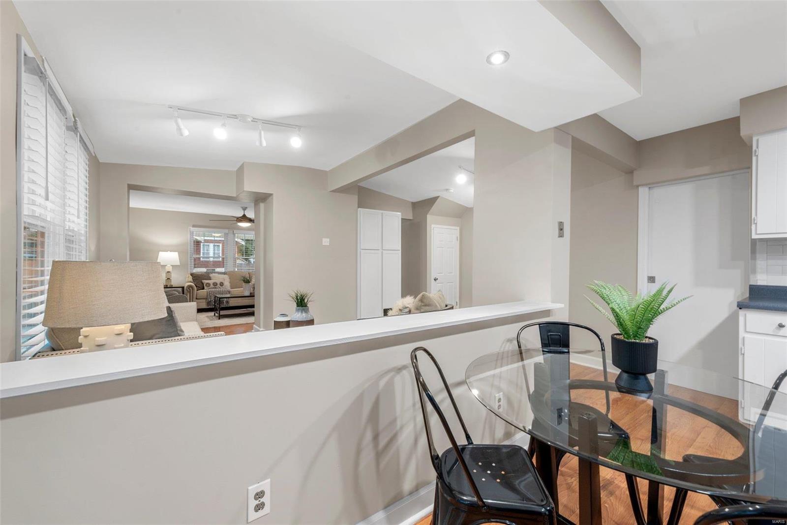 7431 Lohmeyer Avenue