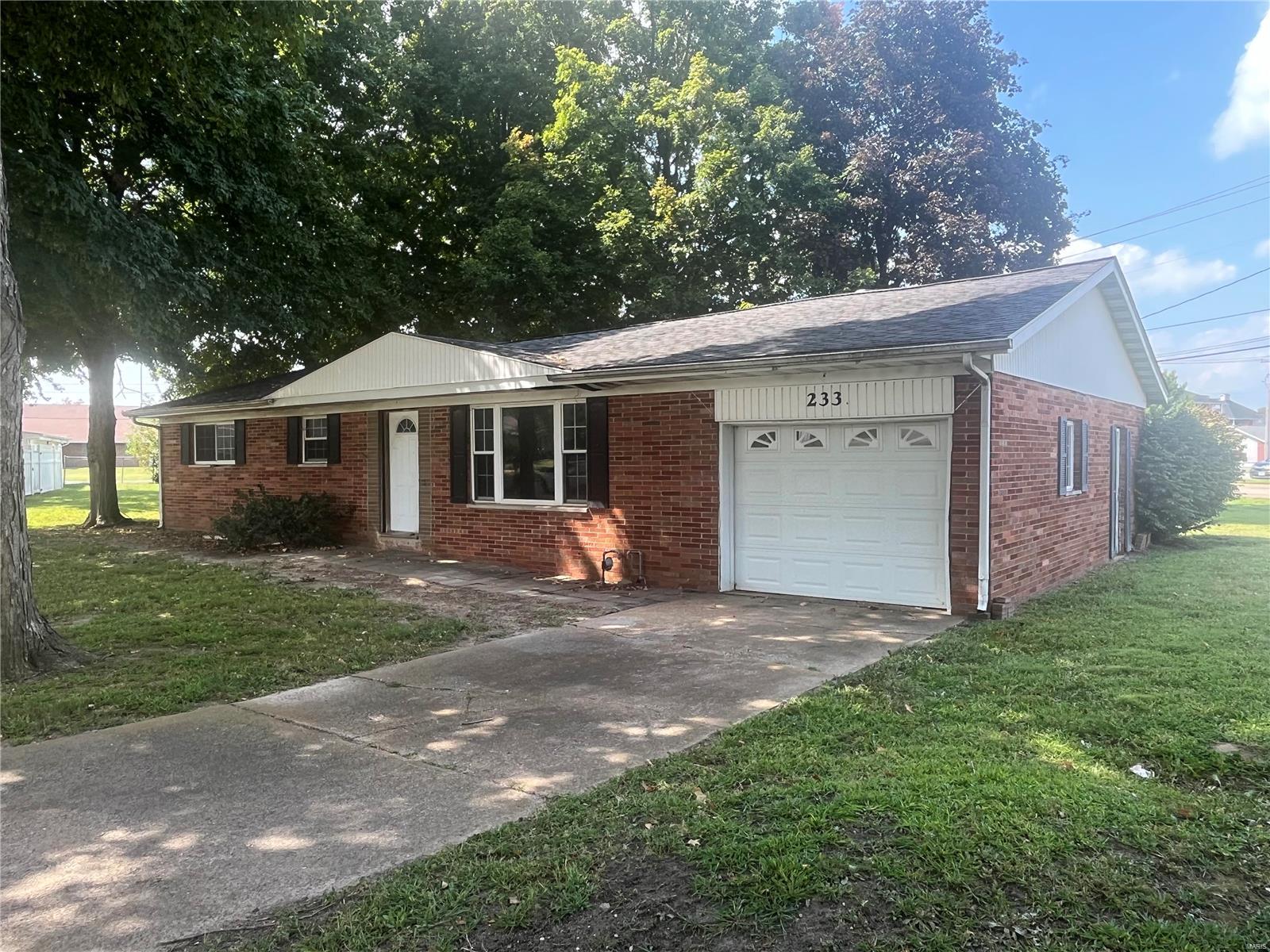 233 Candlelight Drive