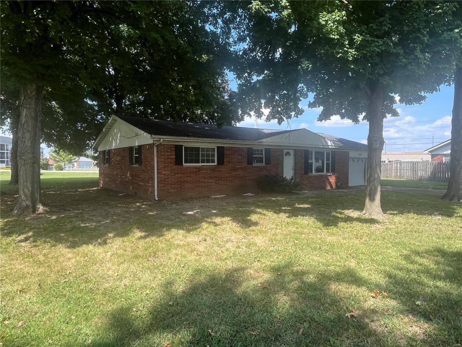 233 Candlelight Drive