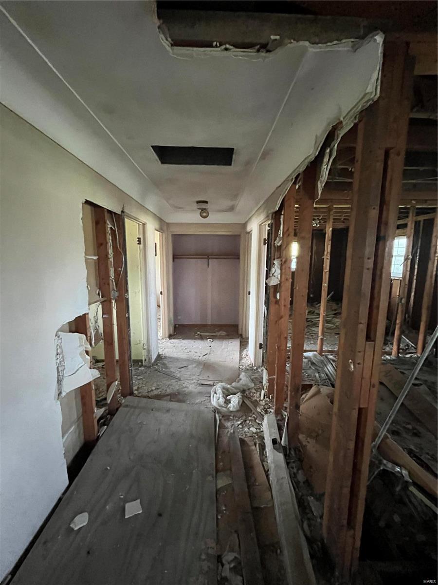 233 Candlelight Drive