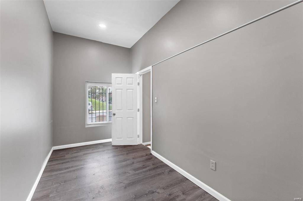 3225 Chippewa Street