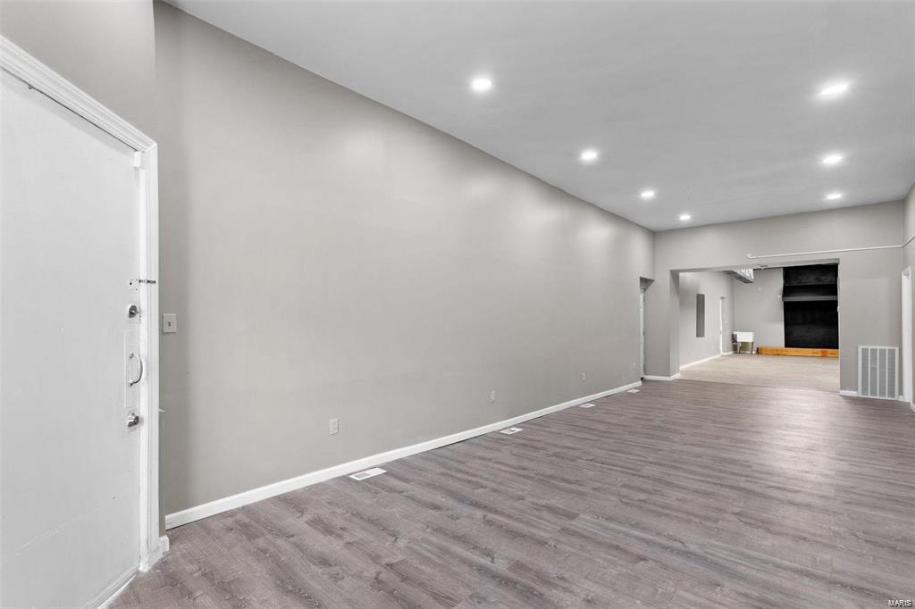 3225 Chippewa Street