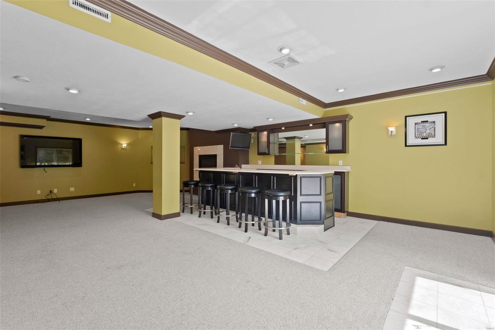 4420 Saddle Mount Drive