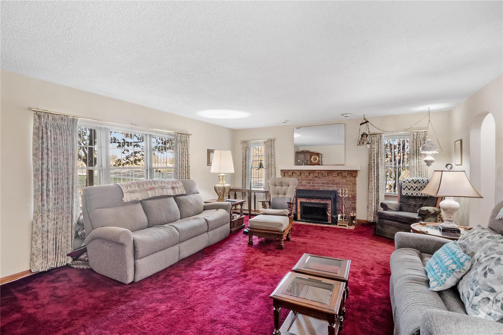 938 E Washington Street