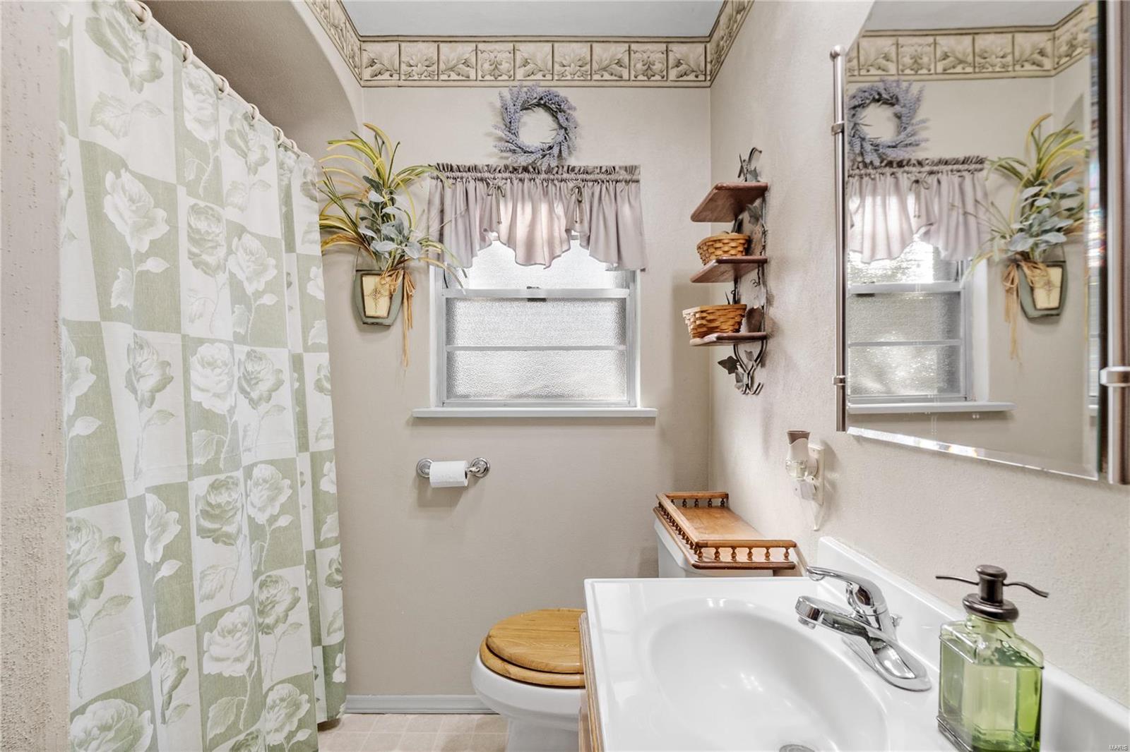 938 E Washington Street