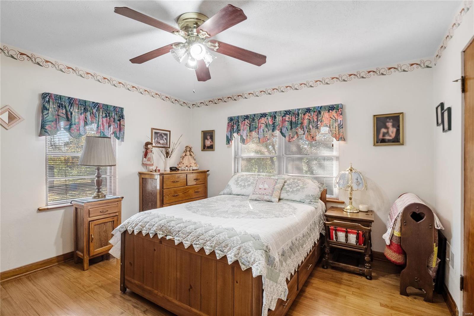 938 E Washington Street