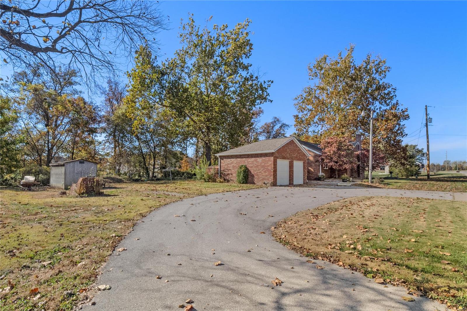 938 E Washington Street