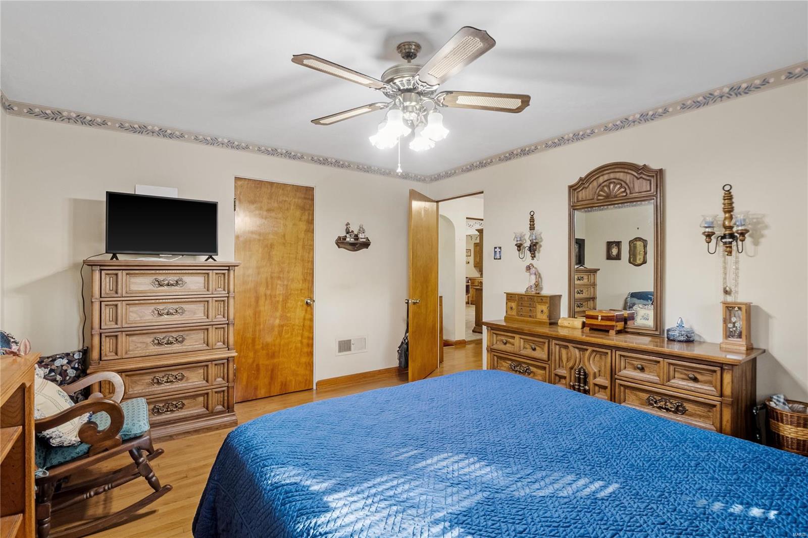 938 E Washington Street