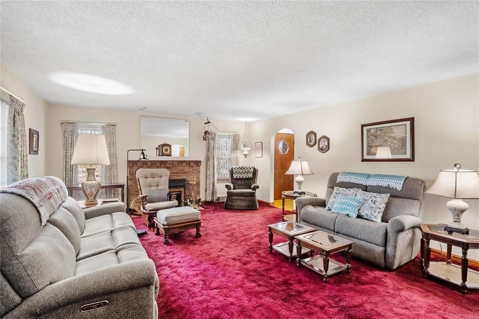 938 E Washington Street