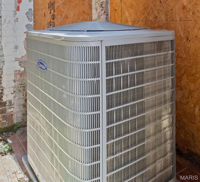 3225-3227 Chippewa Street