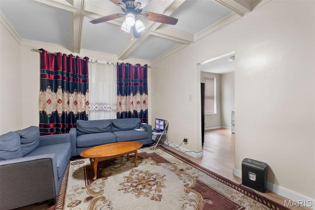 3225-3227 Chippewa Street