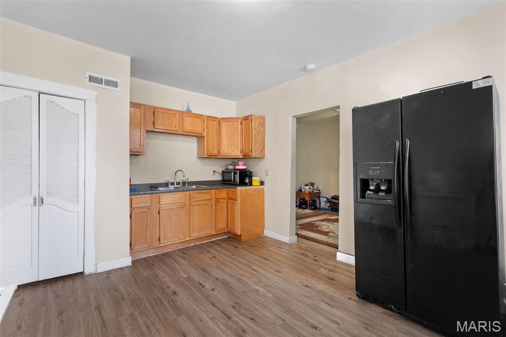 3225-3227 Chippewa Street