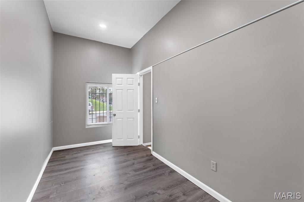 3225-3227 Chippewa Street