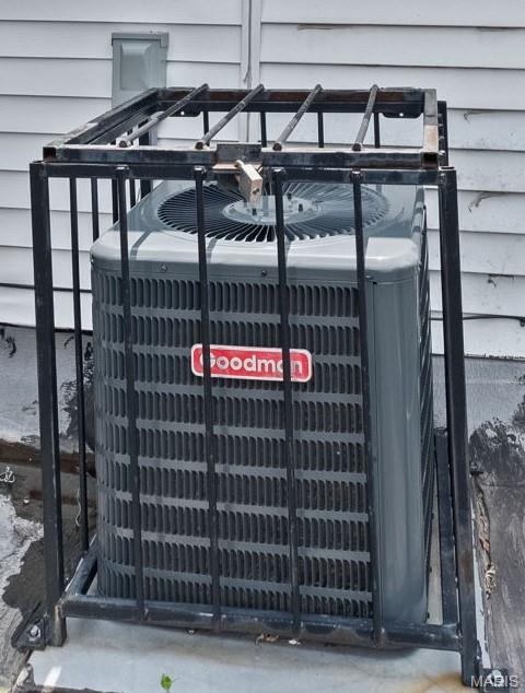 3225-3227 Chippewa Street