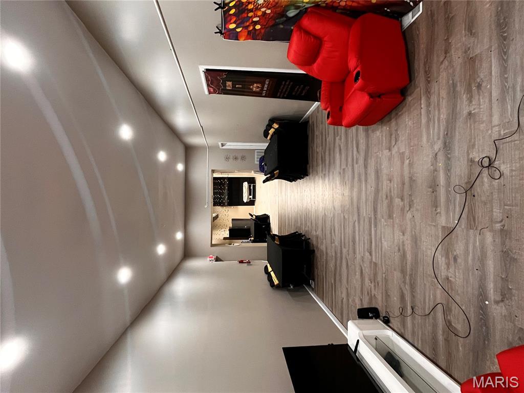 3225-3227 Chippewa Street