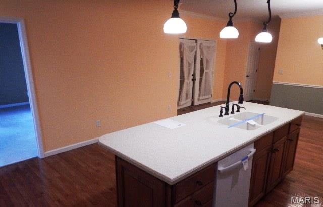 778 Queens Court Place