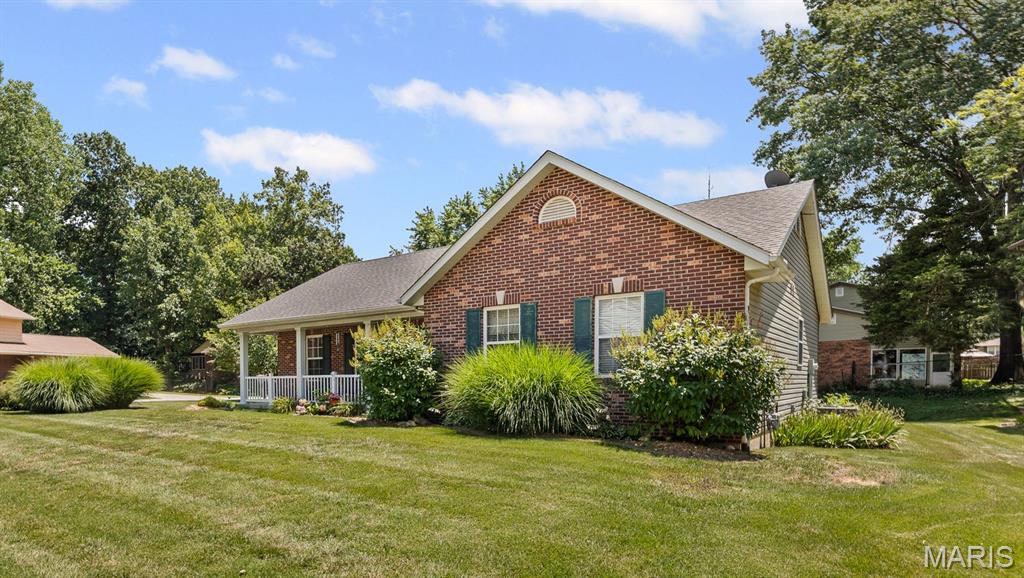 6 Shingle Oaks Drive