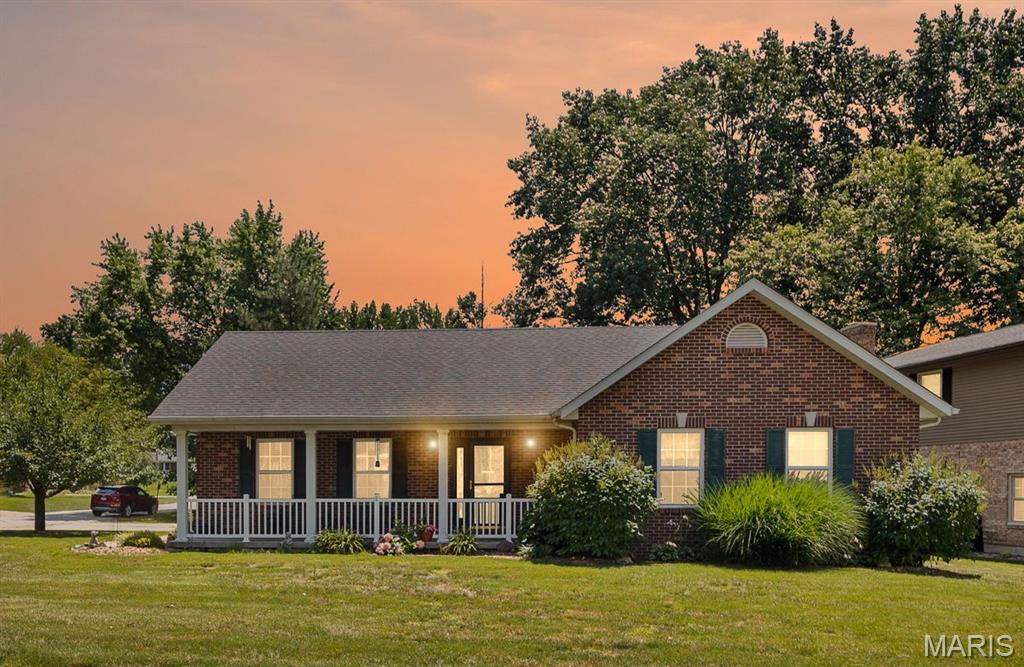 6 Shingle Oaks Drive