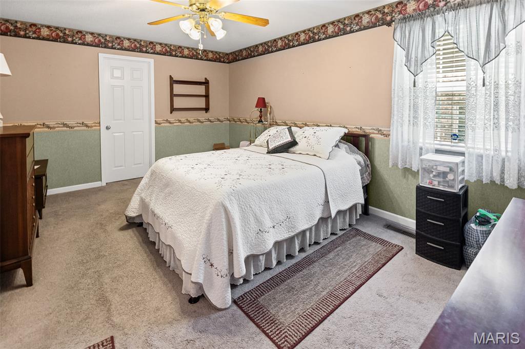 6 Shingle Oaks Drive