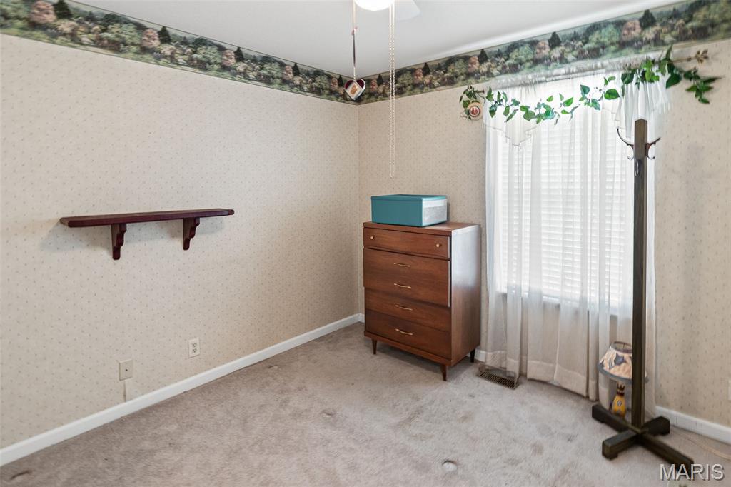 6 Shingle Oaks Drive