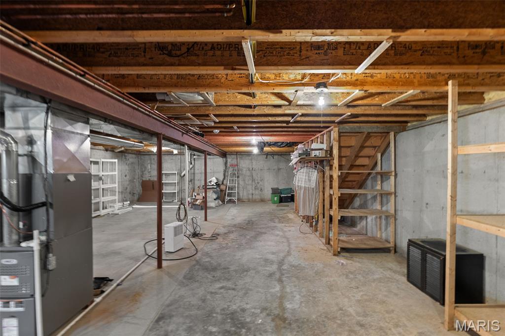 6 Shingle Oaks Drive