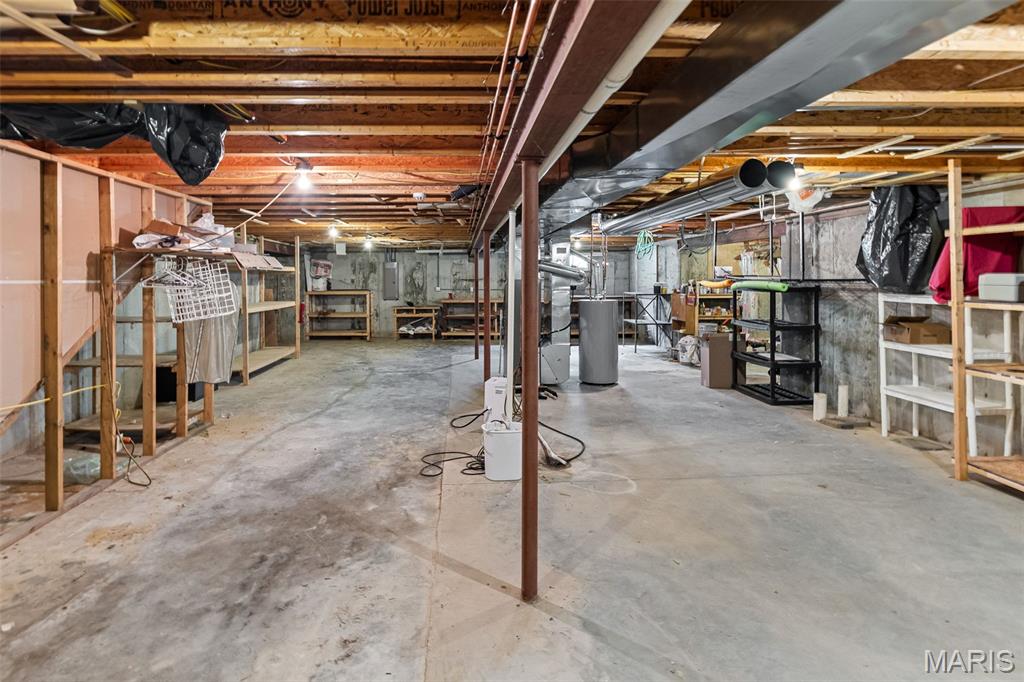 6 Shingle Oaks Drive