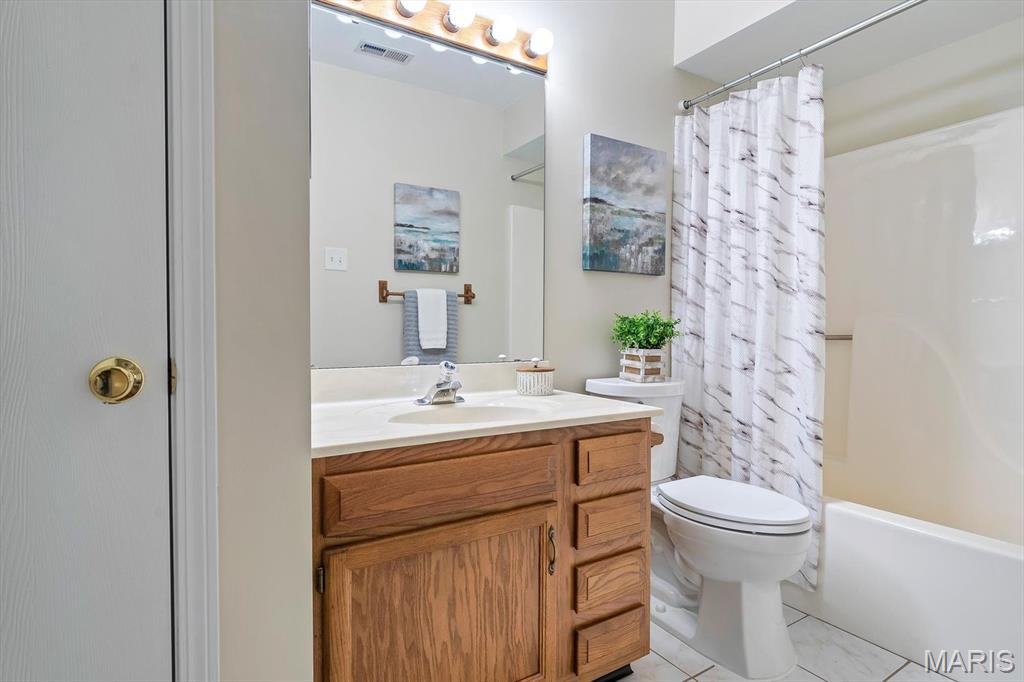 1141 Sunbolt Drive Unit: C