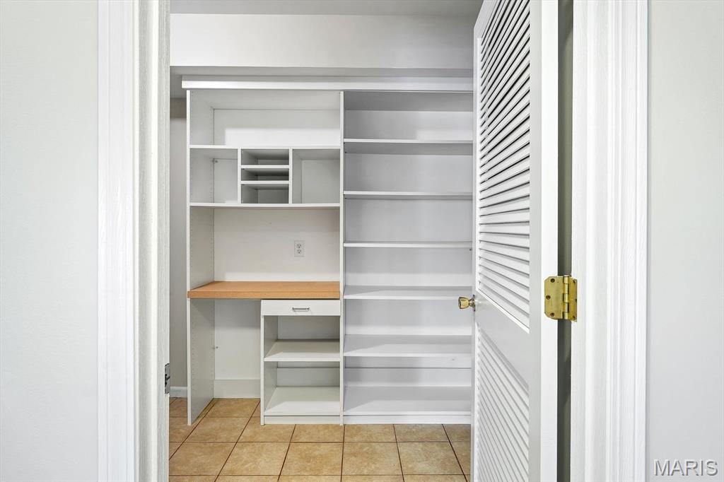 1141 Sunbolt Drive Unit: C