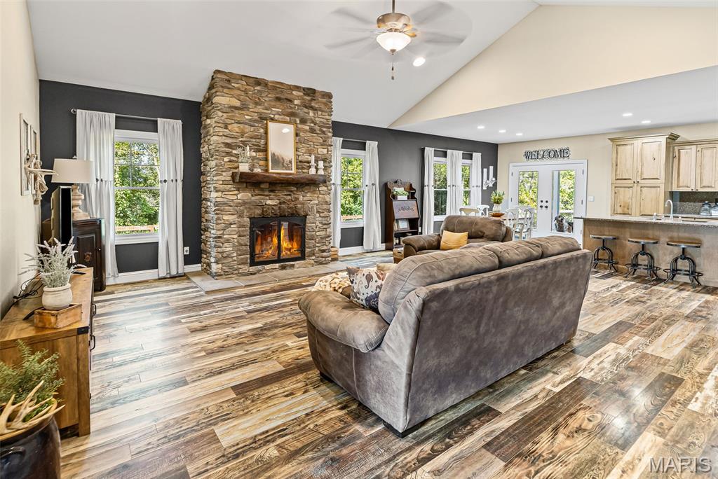 6009 Rolling Hills Lane