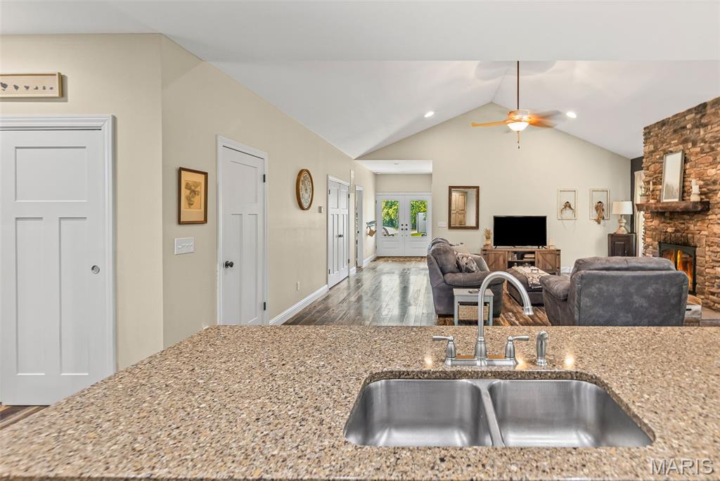 6009 Rolling Hills Lane