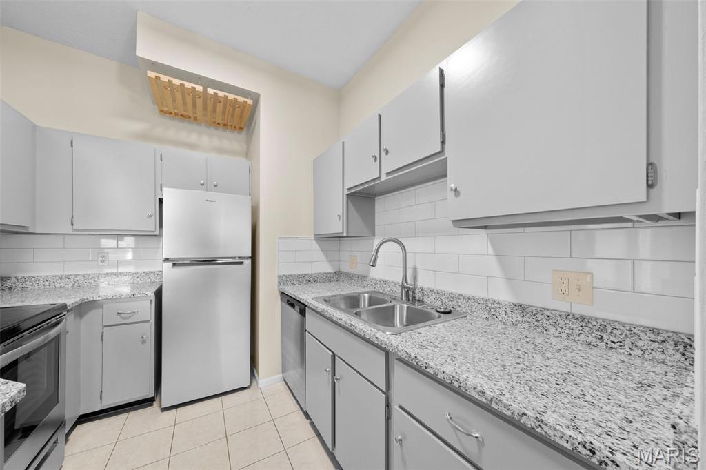 4319 Lindell Boulevard Unit: A